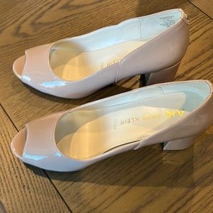 LAST CHANCE!  Beautiful brand new Anne Klein shoes size 8